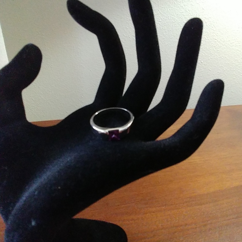 Purple Stone Ring - Picture 5 of 5